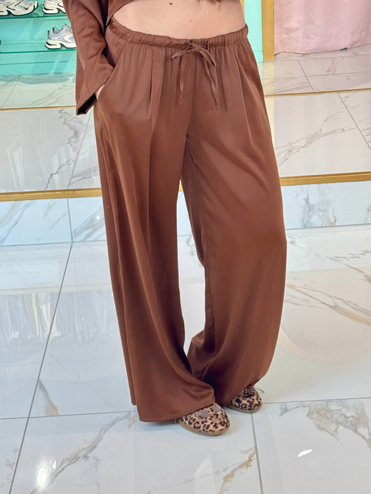 Pantalon d’ensemble Palazzo Satiné marron