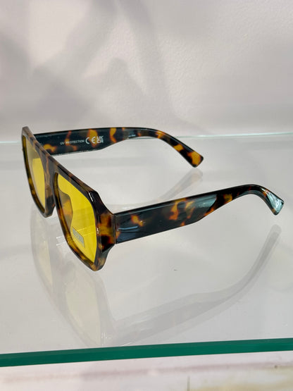 Lunettes écaille de tortue et verre jaune