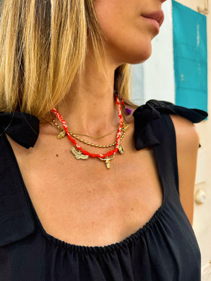 Collier Tissu orange avec Breloques buffle etc – Summer Vibes par Milemila