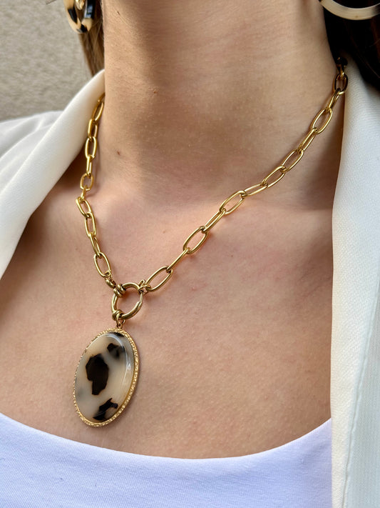 Collier Chaîne Dorée avec Médaillon Léopard - Acier Inoxydable