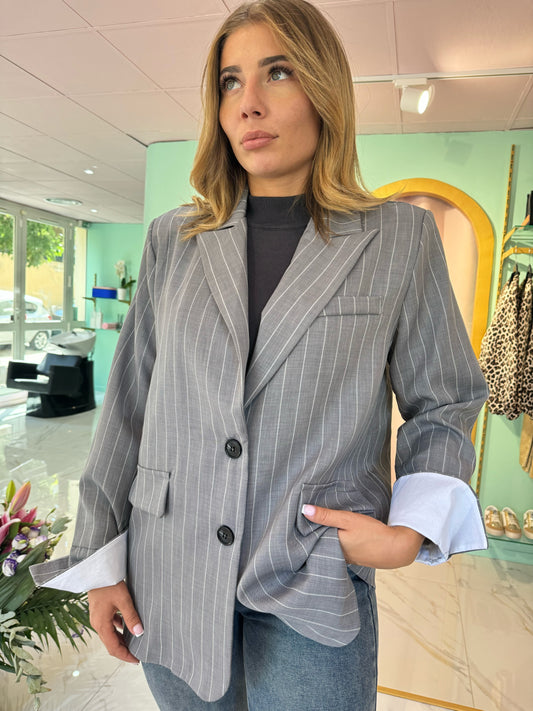 Veste Tailleur Oversize grise à Rayures avec Revers Blanc