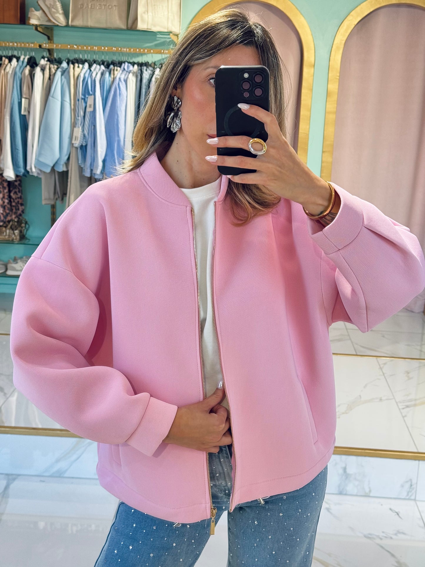 Bomber Oversize avec Détails Dorés – rose