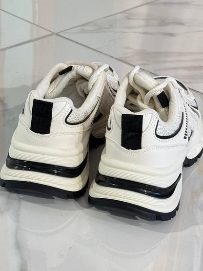 Sneakers dupe blanche et noire